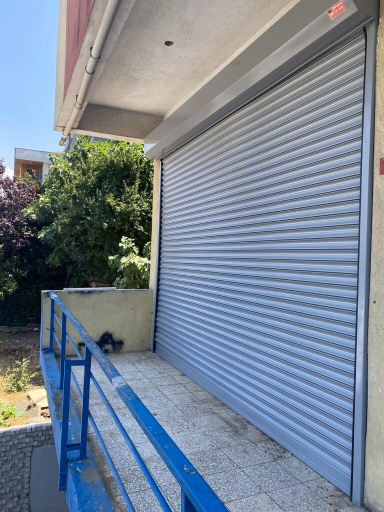 Gümüş Gri Balkon Kepengi