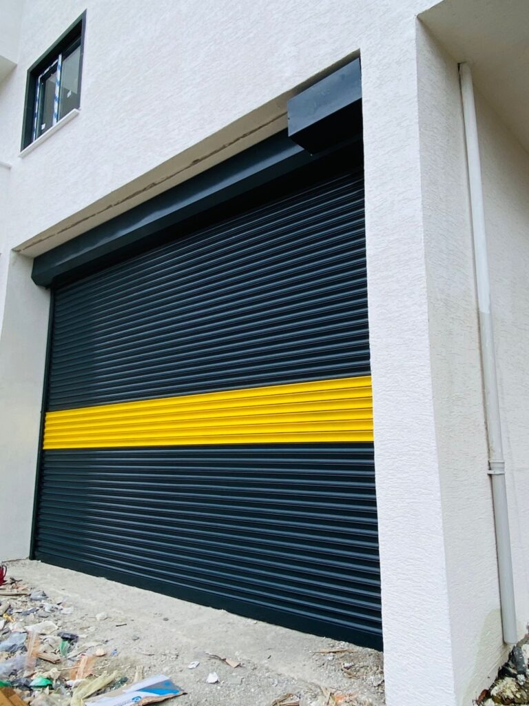 Sarı Şeritli Garaj Kepengi